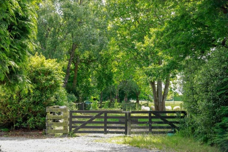 Photo of property in 58 Winton Wreys Bush Highway, Winton, 9783