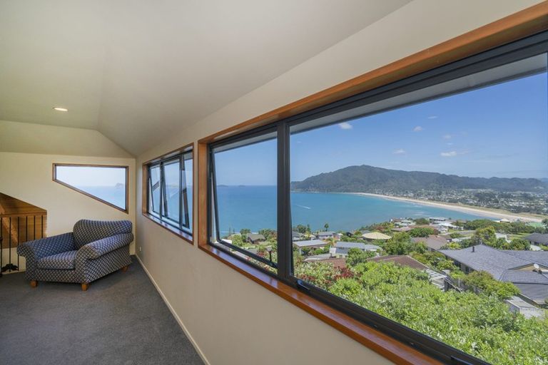 Photo of property in 5 Tirinui Crescent, Tairua, 3508