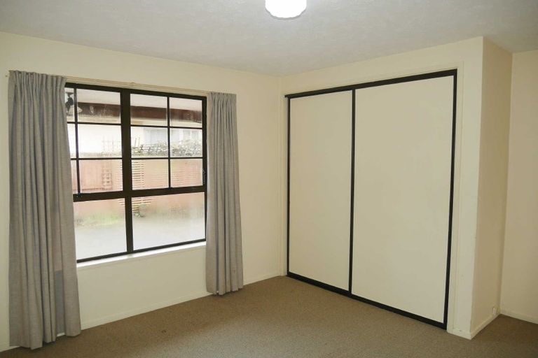 Photo of property in 2/17a Dalrye Place, Ilam, Christchurch, 8041