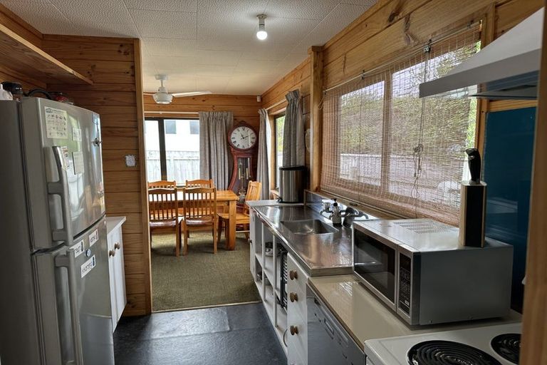 Photo of property in 19 Scott Avenue, Otaki Beach, Otaki, 5512