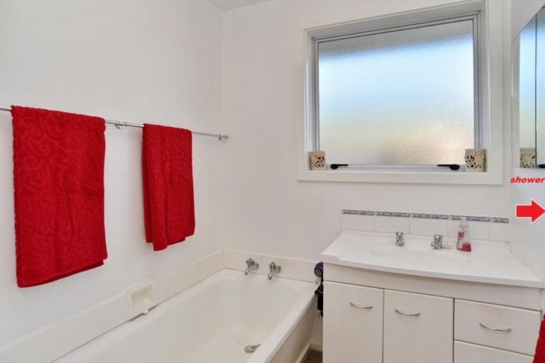 Photo of property in 32 Reynolds Avenue, Bishopdale, Christchurch, 8053