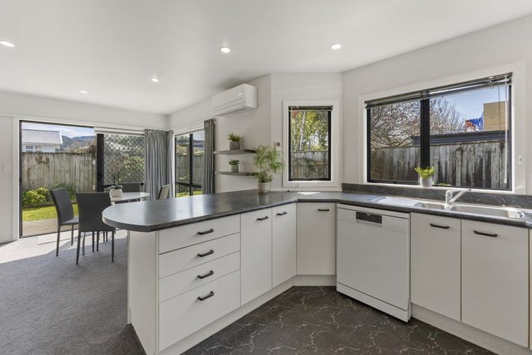 Photo of property in 22 Granville Street, Silverstream, Upper Hutt, 5019