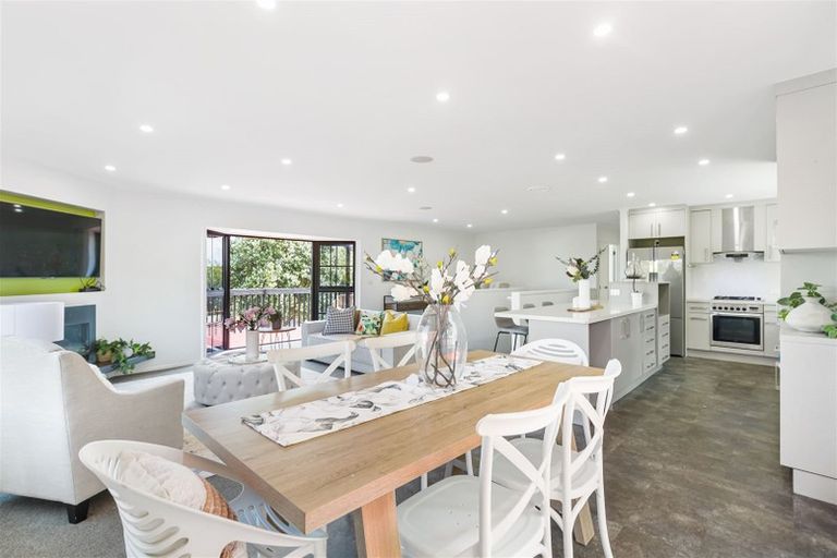 Photo of property in 7 Kaanapali Place, Wattle Downs, Auckland, 2103