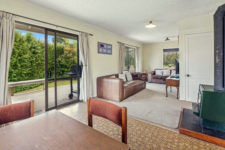 Photo of property in 19 Irwin Place, Kinloch, Taupo, 3377