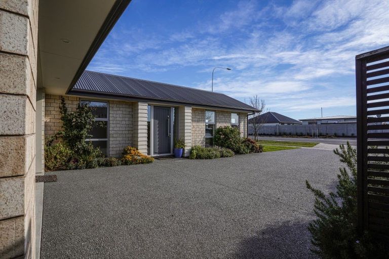 Photo of property in 65 Kippenberger Avenue, Rangiora, 7400