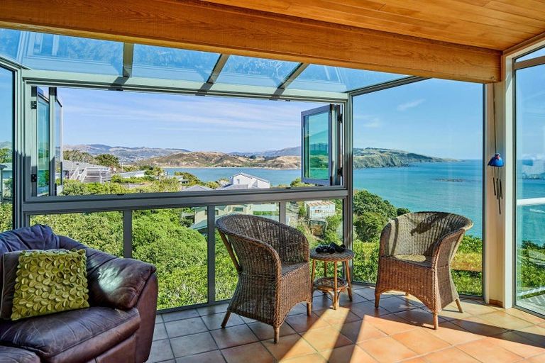 Photo of property in 1 Roys Road, Plimmerton, Porirua, 5026