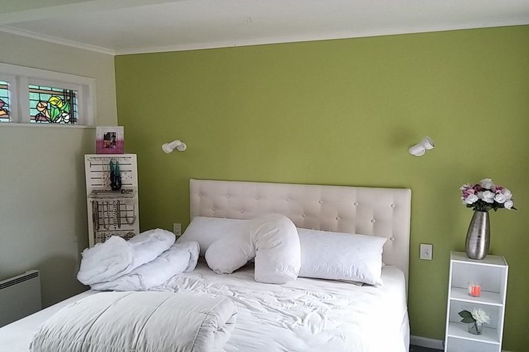 Photo of property in 69 Rangeview Road, Sunnyvale, Auckland, 0612