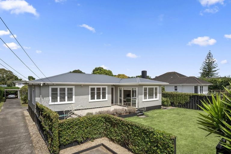 Photo of property in 1/50 Muir Avenue, Mangere Bridge, Auckland, 2022