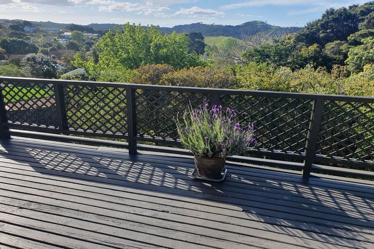 Photo of property in 21 Hillcrest Road, Hatfields Beach, Orewa, 0931