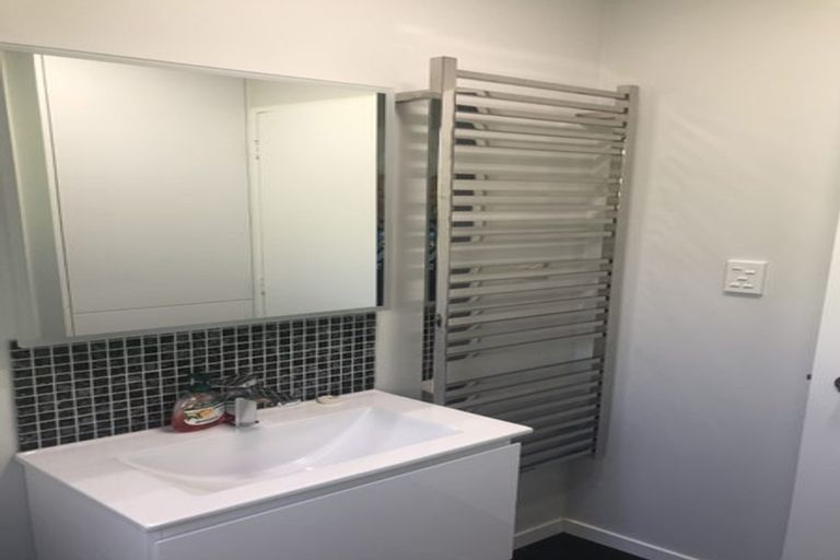 Photo of property in 72 Standen Street, Karori, Wellington, 6012