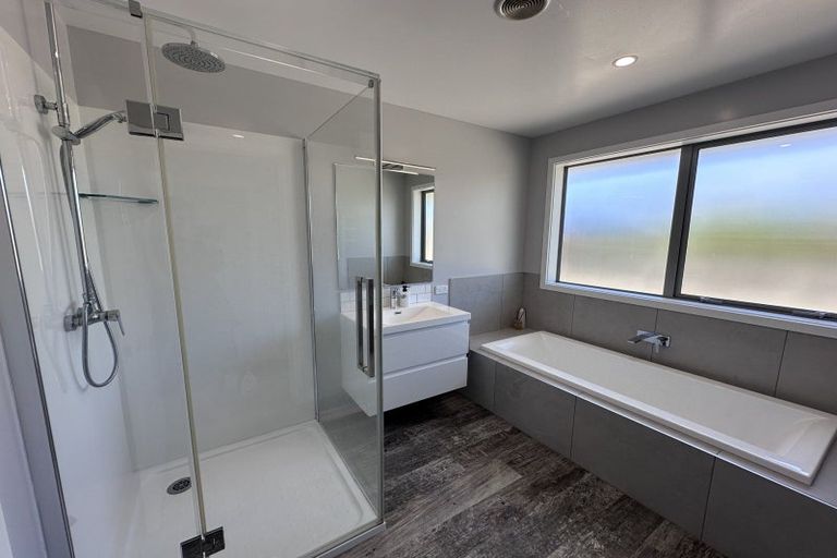 Photo of property in 17 Gordon Street, Weston, Oamaru, 9401