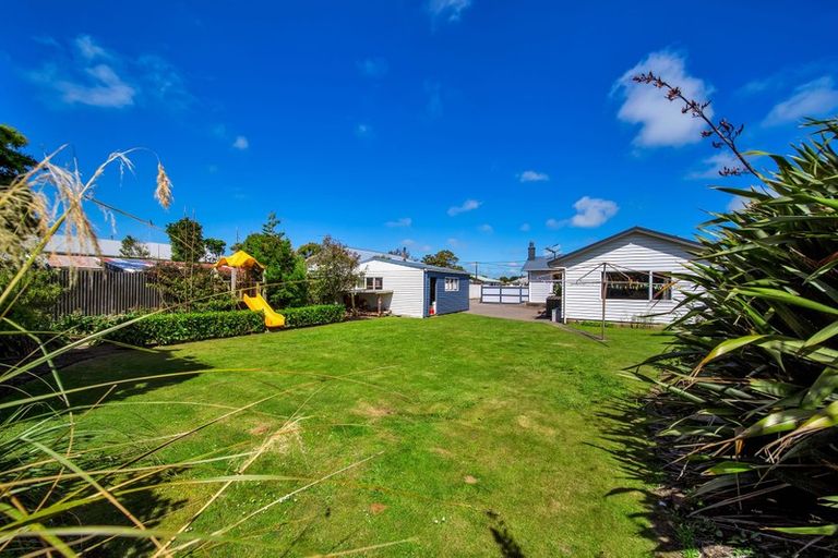 Photo of property in 74 Puriri Street, Hawera, 4610