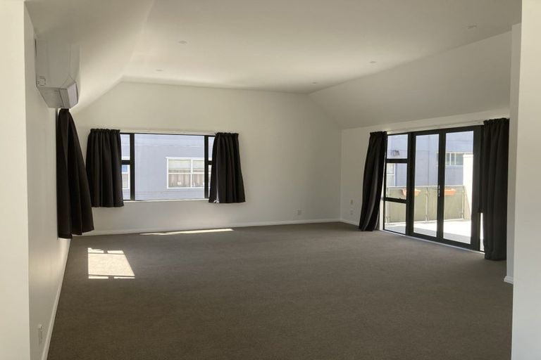 Photo of property in Victoria Town Houses, 1/219 Victoria Street, Te Aro, Wellington, 6011