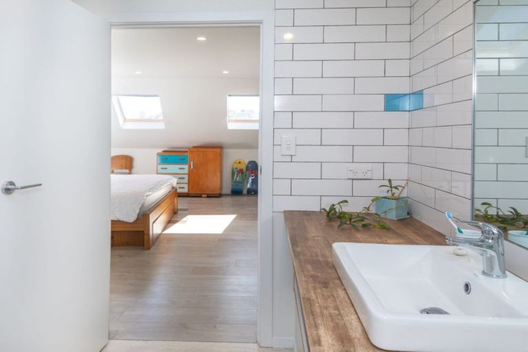 Photo of property in 43a Emily Street, Riverdale, Gisborne, 4010