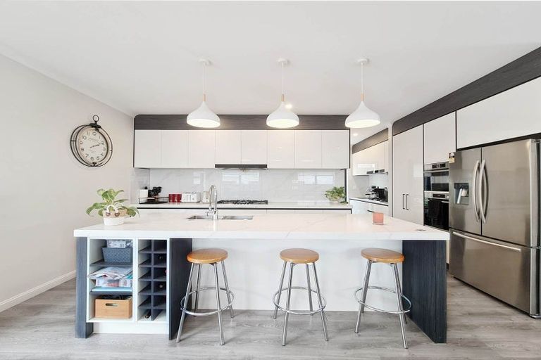 Photo of property in 118 Mcquoids Road, Flat Bush, Auckland, 2019