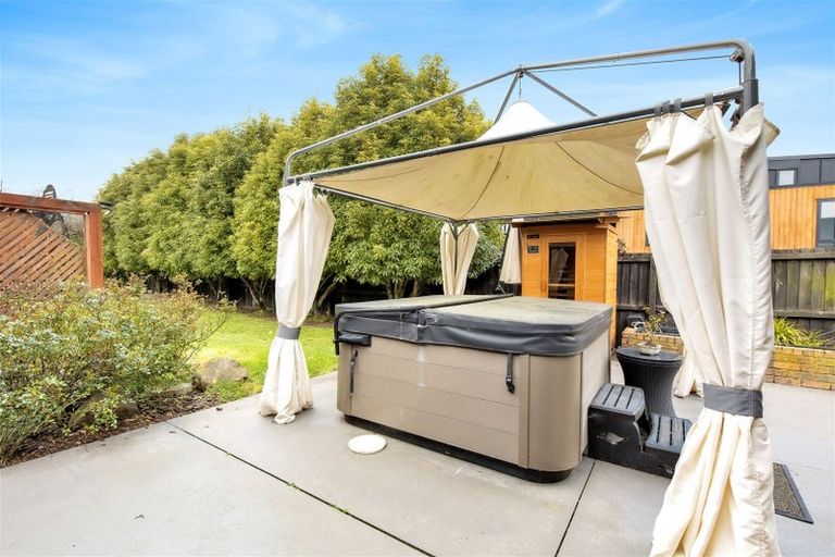 Photo of property in 2 Riverside Lane, Spencerville, Christchurch, 8083