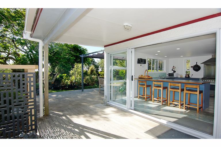 Photo of property in 70 Capes Road, Pollok, Waiuku, 2684