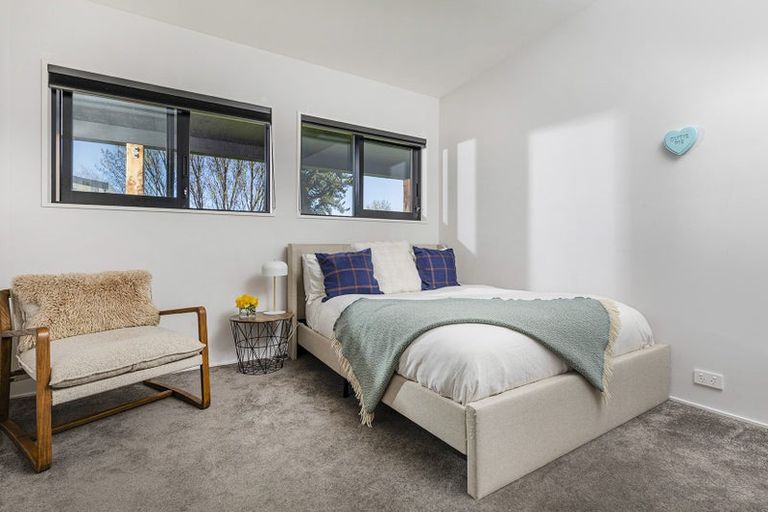 Photo of property in 5 Loach Road, Hawea Flat, Wanaka, 9382