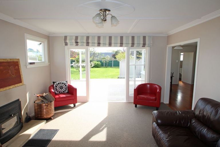 Photo of property in 30 Balmoral Street, Oamaru North, Oamaru, 9400