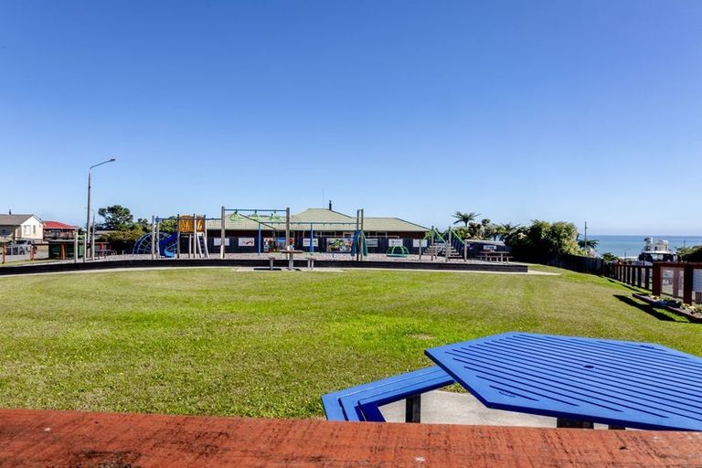 Photo of property in 38 Arnott Heights, Greymouth, 7805