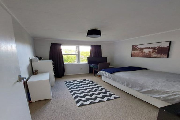 Photo of property in 9 Mitimiti Grove, Wainuiomata, Lower Hutt, 5014