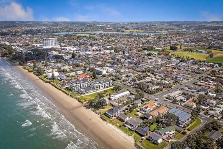 Photo of property in 10a West Hoe Road, Orewa, 0931