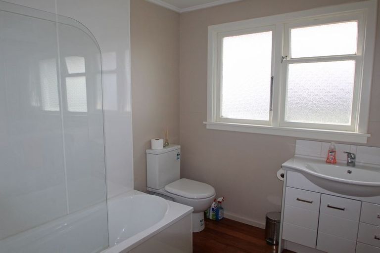 Photo of property in 30 Balmoral Street, Oamaru North, Oamaru, 9400
