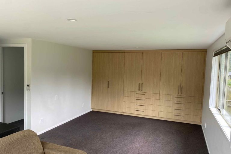 Photo of property in 79 Seaview Road, Westown, New Plymouth, 4310