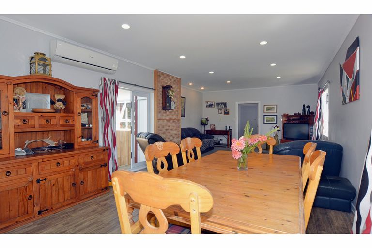 Photo of property in 70 Capes Road, Pollok, Waiuku, 2684