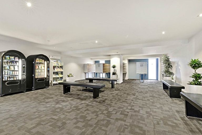 Photo of property in The Volt Apartments, 1025/430 Queen Street, Auckland Central, Auckland, 1010