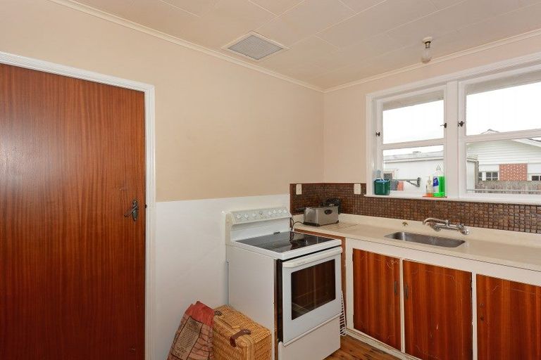 Photo of property in 2 Cederholm Grove, Brown Owl, Upper Hutt, 5018