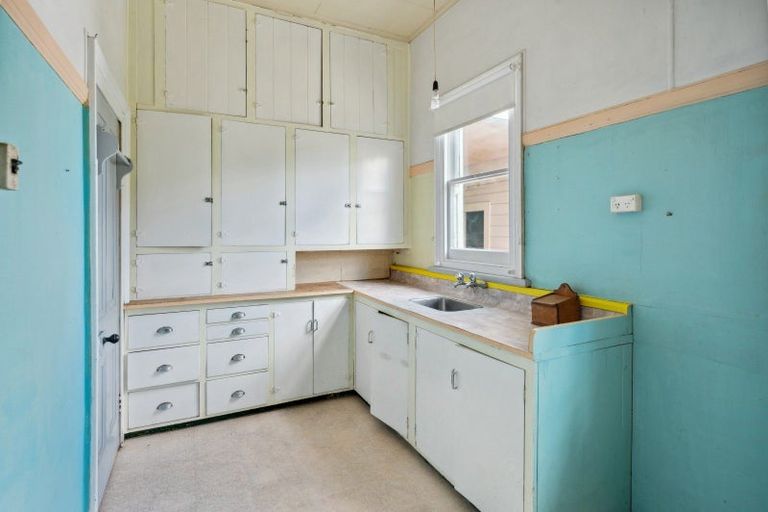 Photo of property in 1420 Karamu Road North, Mayfair, Hastings, 4122