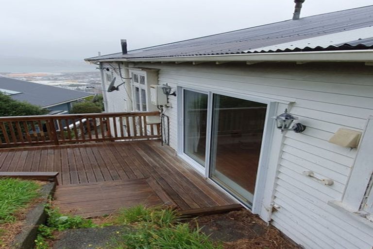 Photo of property in 24 Imperial Terrace, Melrose, Wellington, 6022