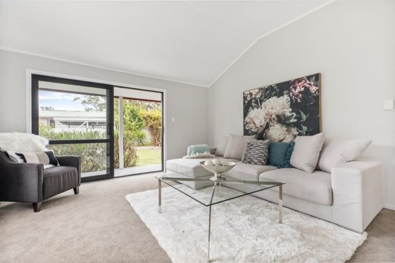 Photo of property in 2/34 Daytona Road, Henderson, Auckland, 0610