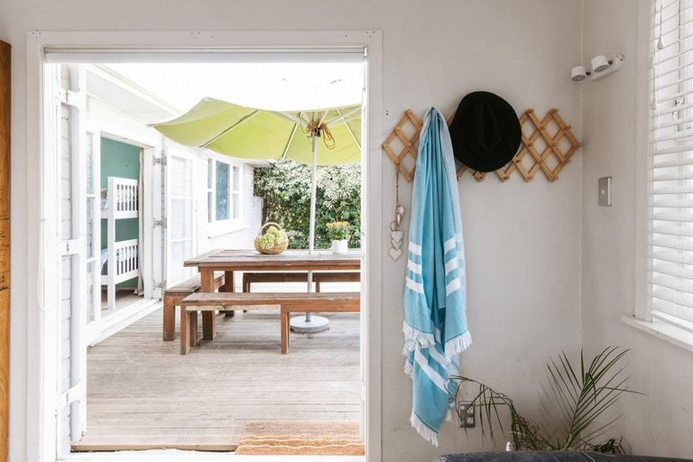 Photo of property in 553 Maunganui Road, Mount Maunganui, 3116