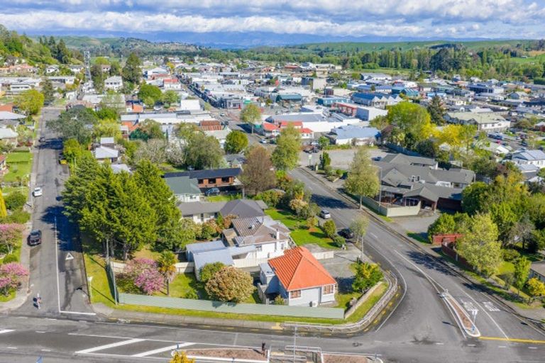 Photo of property in 1 Ruataniwha Street, Waipukurau, 4200