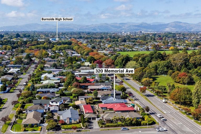 Photo of property in 2/320 Memorial Avenue, Burnside, Christchurch, 8053