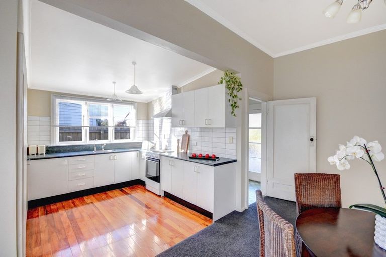 Photo of property in 25 Young Street, Saint Kilda, Dunedin, 9012