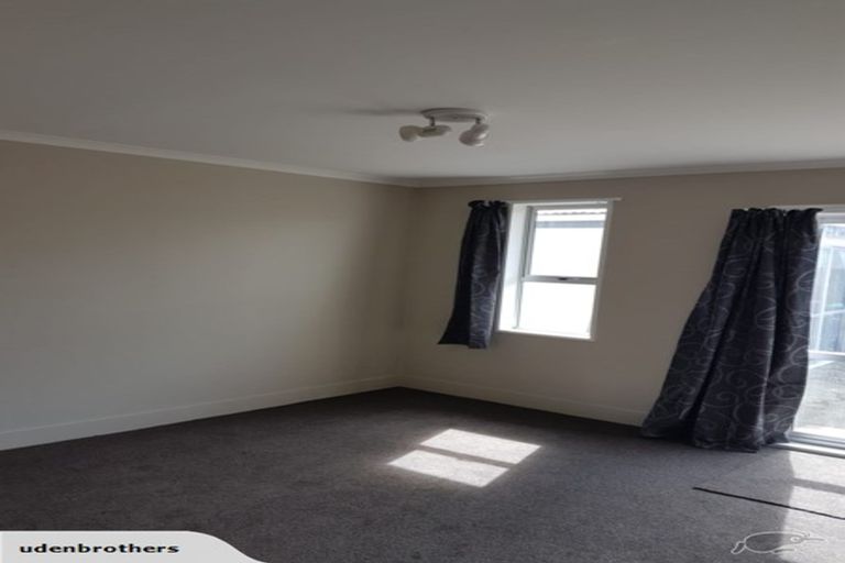 Photo of property in 2/58 Inwoods Road, Parklands, Christchurch, 8083