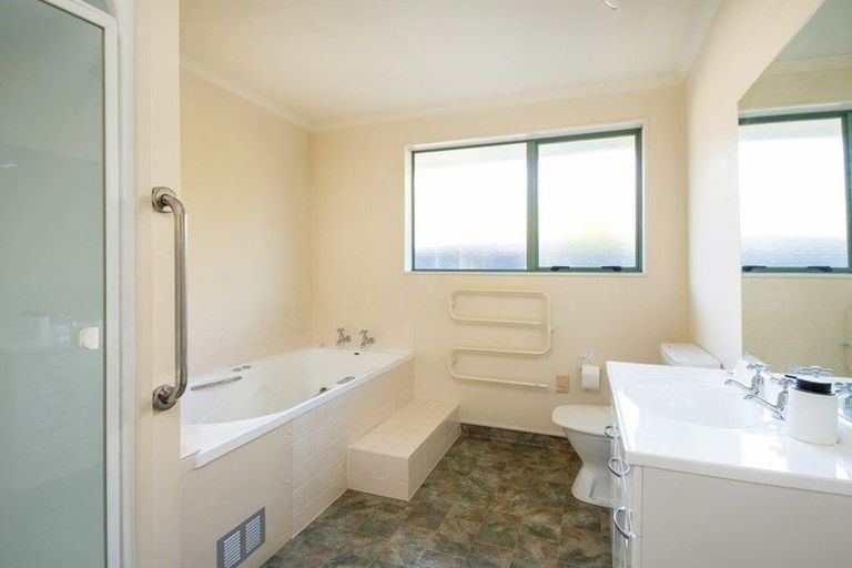 Photo of property in 4 Sequoia Place, Springlands, Blenheim, 7201