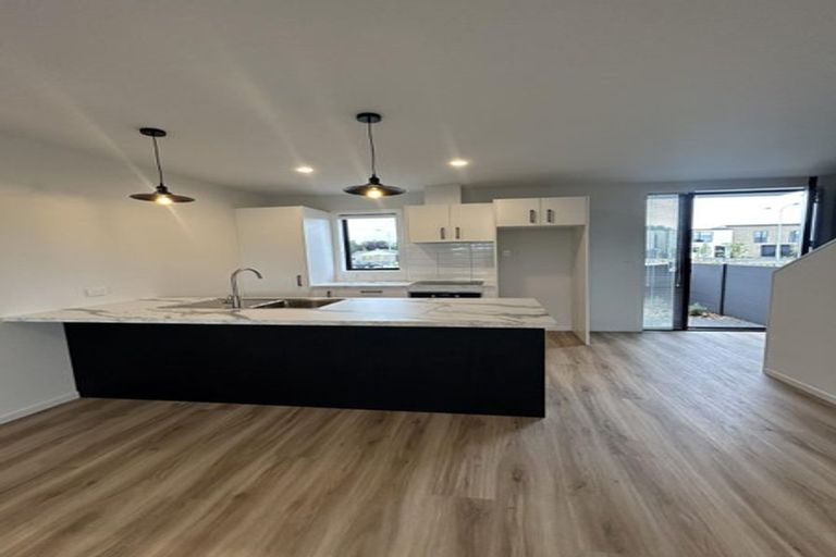 Photo of property in 15 Pipi Place, Levin, 5510