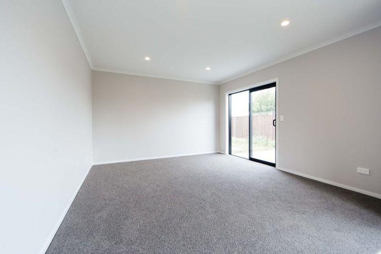 Photo of property in 12 Emmadale Lane, Hamilton East, Hamilton, 3216