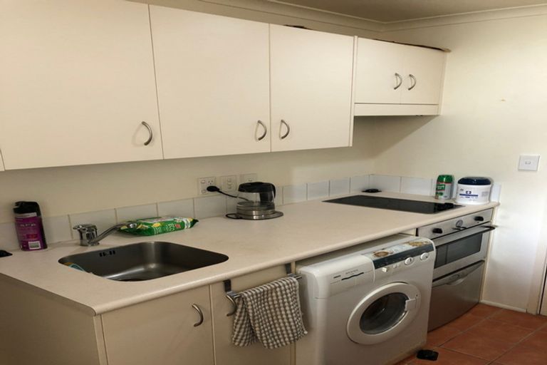 Photo of property in 17e/30 Westward Ho, Glen Eden, Auckland, 0602