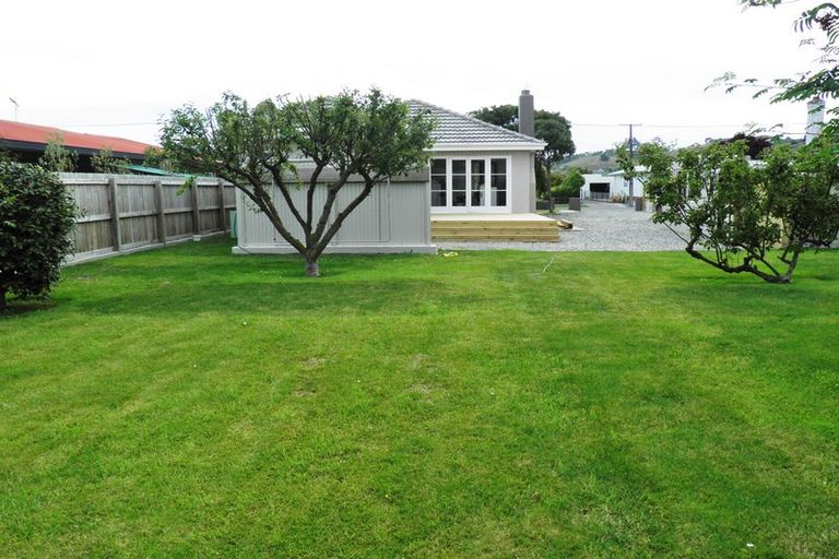 Photo of property in 30 Balmoral Street, Oamaru North, Oamaru, 9400