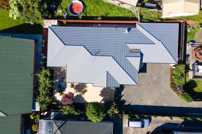 Photo of property in 6a Lake Terrace Road, Burwood, Christchurch, 8061