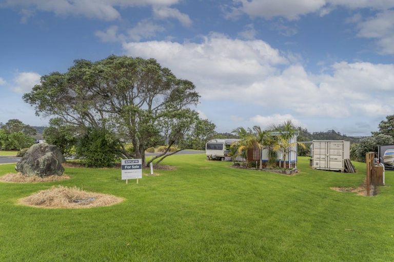 Photo of property in 1 Hei Esplanade, Whitianga, 3510