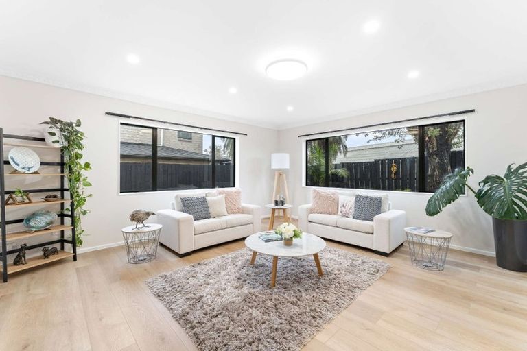 Photo of property in 305a Albany Highway, Rosedale, Auckland, 0632