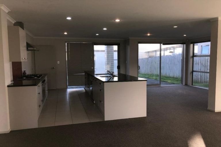 Photo of property in 214 Porchester Road, Takanini, 2112