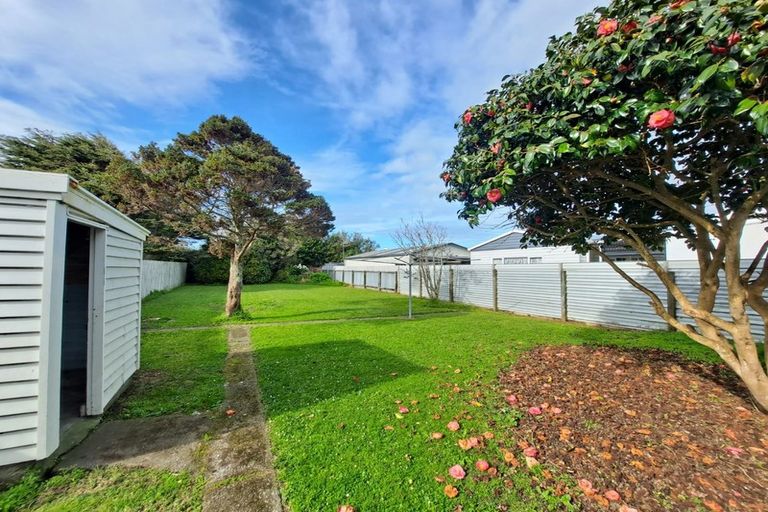Photo of property in 12-14 Dixon Avenue, Hawera, 4610
