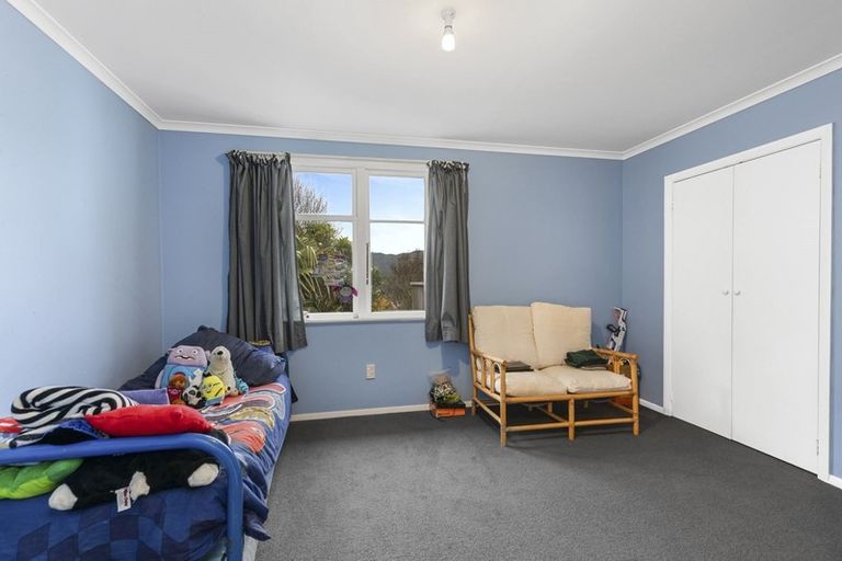Photo of property in 131 Wellington Road, Wainuiomata, Lower Hutt, 5014